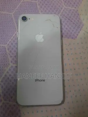 Apple iPhone 8 (Used)