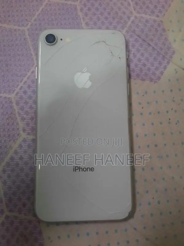 Apple iPhone 8 (Used)