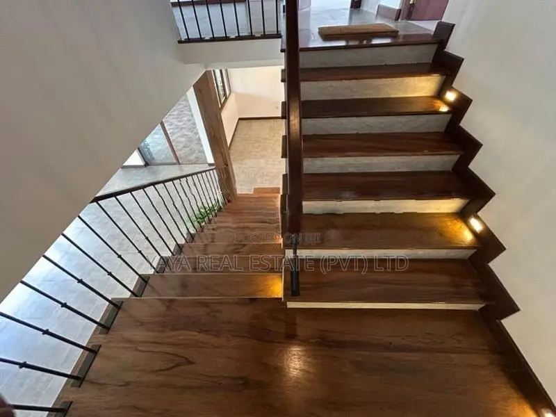 House For Sale IN Thalawathugoda Talawatugoda