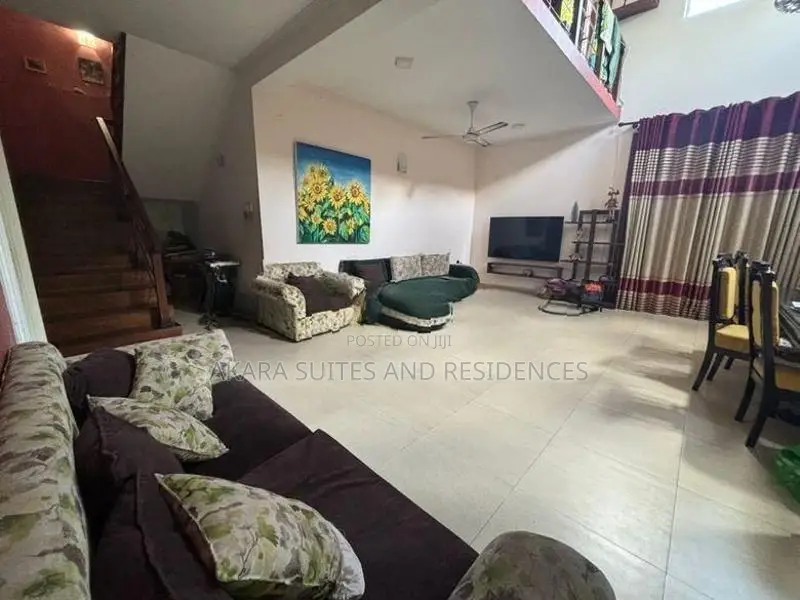 10 Perches - Unfurnished House for Sale HL55496 Rajagiriya