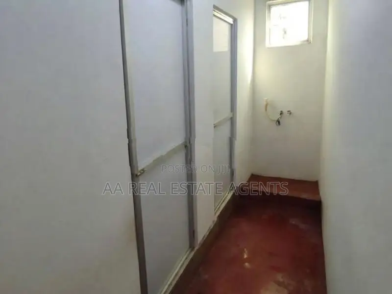 Three-Building for Sale in Colombo 14