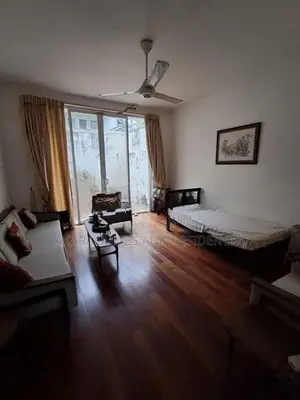 7.2 Perches - Semi-Furnished House for Sale HL55622 Colombo 05