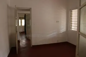 12 Perches - Unfurnished House For Sale HL38259 In Colombo 8