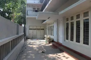 12 Perches - Unfurnished House For Sale HL38259 In Colombo 8