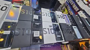 Samsung Galaxy S10 Plus 128GB 8GB RAM 5G. (Brand New)