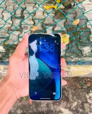 Apple iPhone 14 (Used)