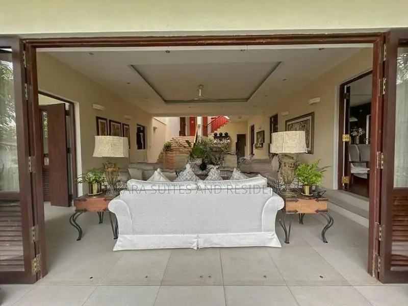 Ethul Kotte - Semi-Furnished House for Sale HL55620