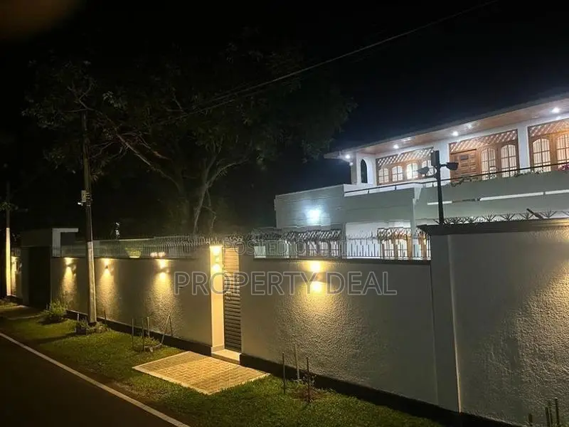 4 BR House for Sale Maharagama - PDH242