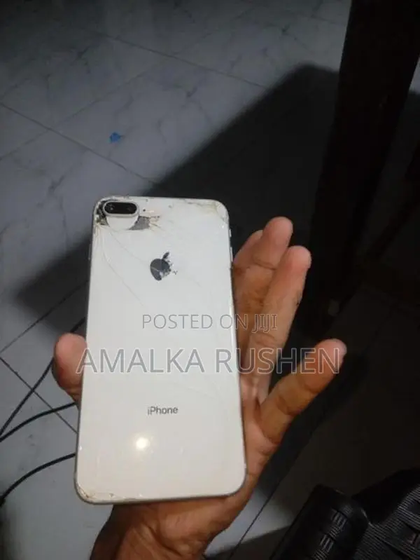 Apple iPhone 8 Plus (Used)