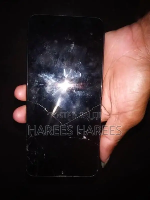 Samsung Galaxy A30 (Used)