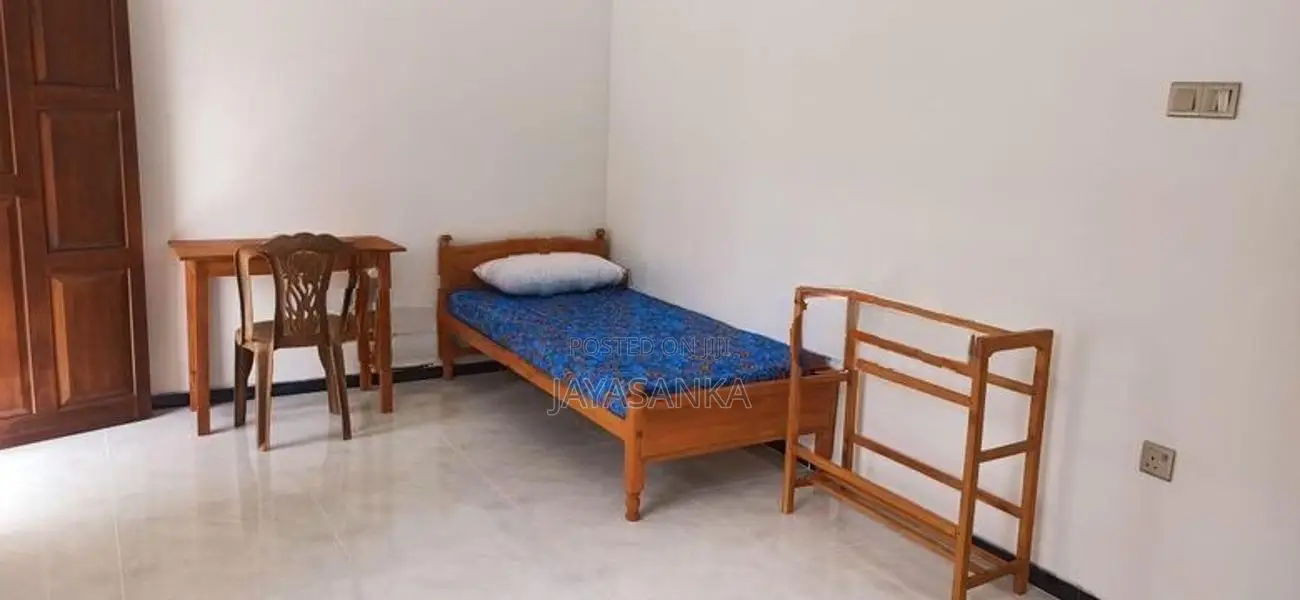 Rooms For Girls – Piliyandala ගැහැණු ළමුන් සඳහා කාමර පහසුකම්
