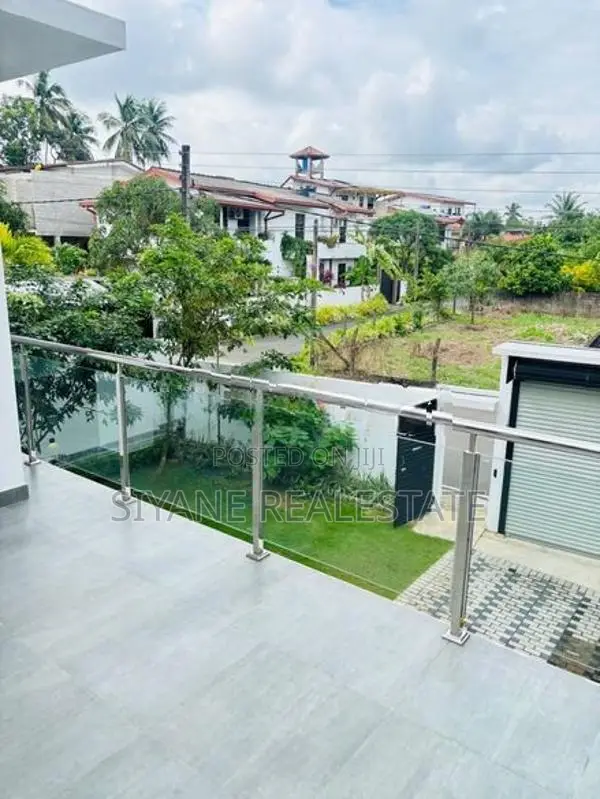 Luxury New House For Sale In Athurugiriya