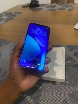 Apple iPhone 13 (Used)