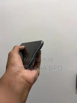 Apple iPhone 11 128GB (Used)