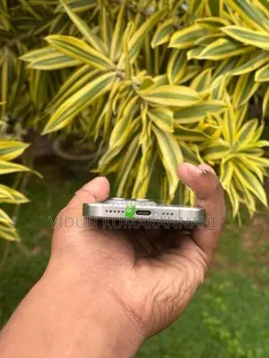 Apple iPhone 15 Pro (Used)