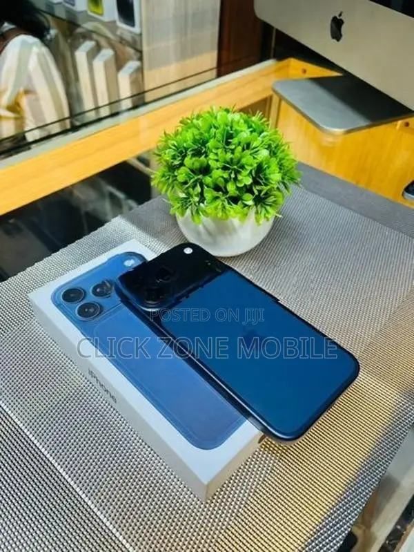 Apple iPhone 17 Pro Max (Used)
