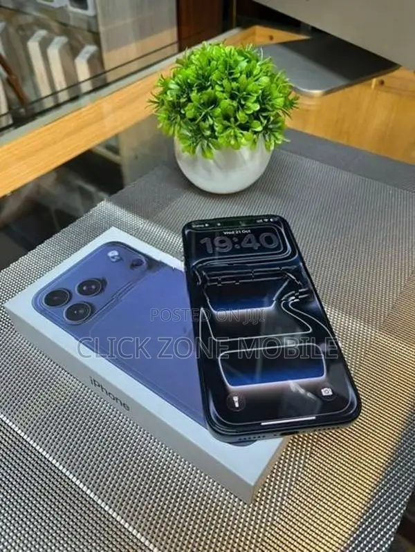 Apple iPhone 17 Pro Max (Used)