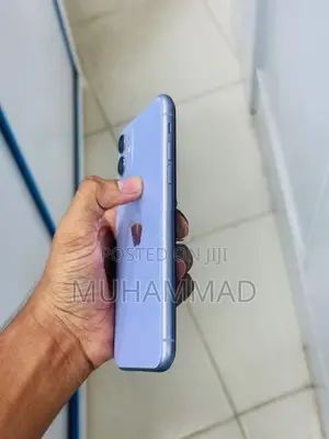 Apple iPhone 11 (128GB) (Used)