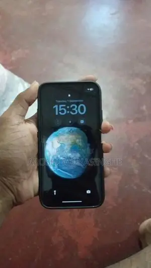 Apple iPhone 11 (Used)