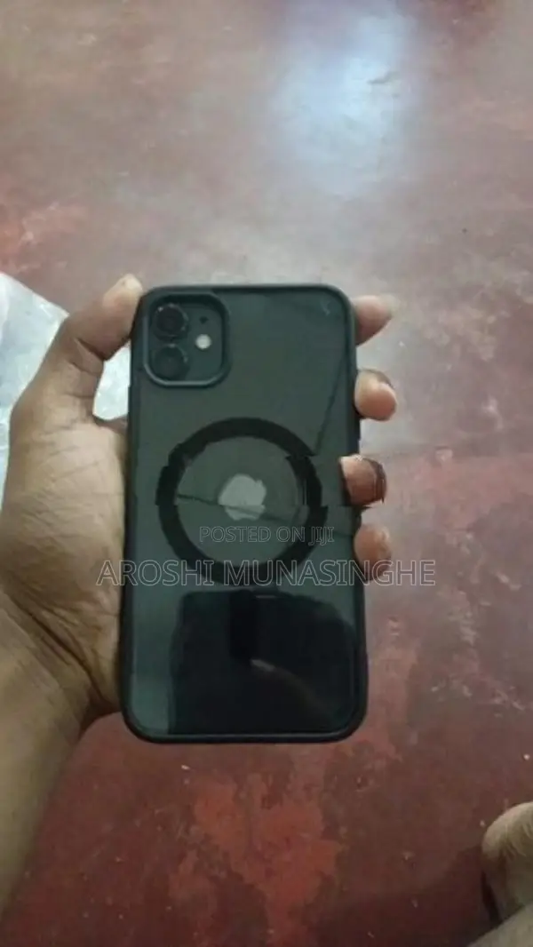 Apple iPhone 11 (Used)