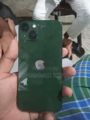 Apple iPhone 13 (Used)