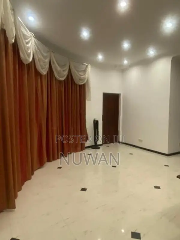 Stand alone three storey modern house for rent in Rajagiriya