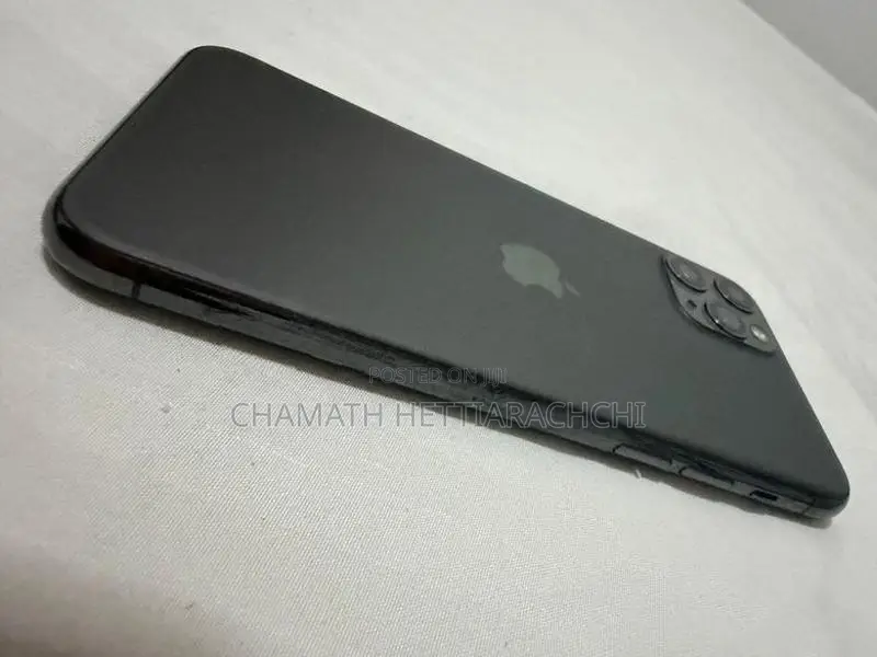 Apple iPhone 11 Pro 256GB (Used)