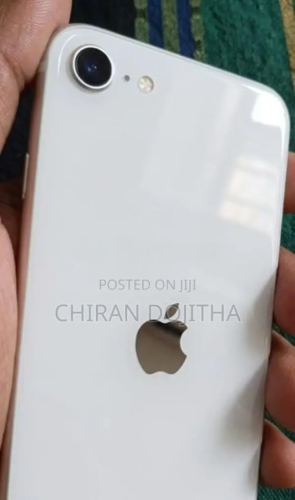 Apple iPhone SE 2 (Used)