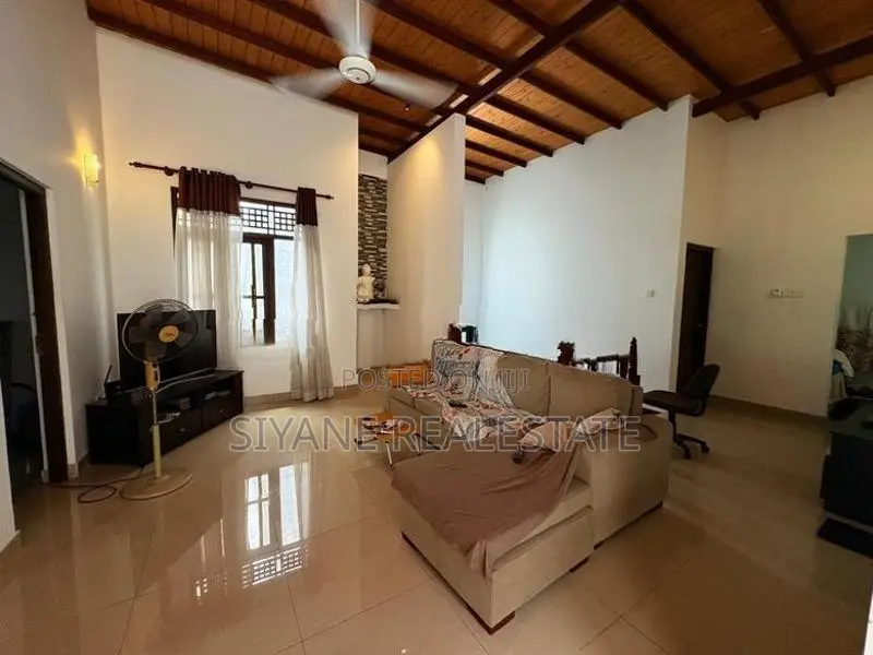 Luxury House For Sale In Thalawathugoda Talawatugoda