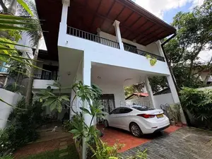 Luxury House For Sale In Thalawathugoda Talawatugoda