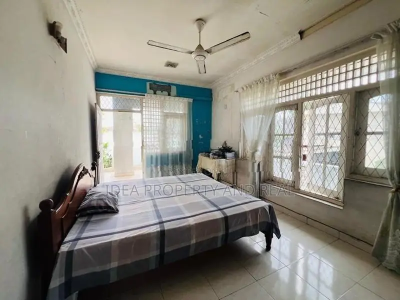 (SDS - 586) Spacious Two Storey House Sale in Pitakotte