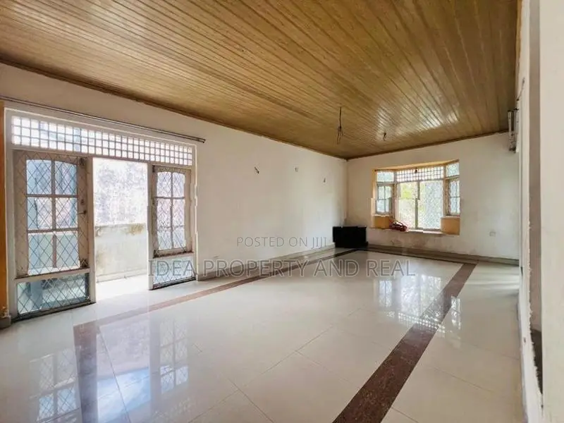 (SDS - 586) Spacious Two Storey House Sale in Pitakotte