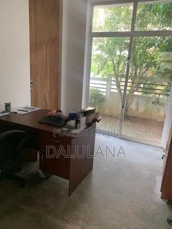 Spacious House For Sale IN Athurugiriya