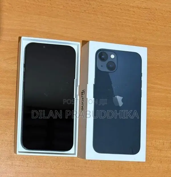 Apple iPhone 13 (Used)