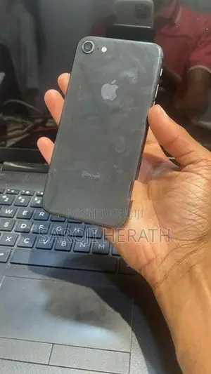 Apple iPhone 8 64GB (Used)