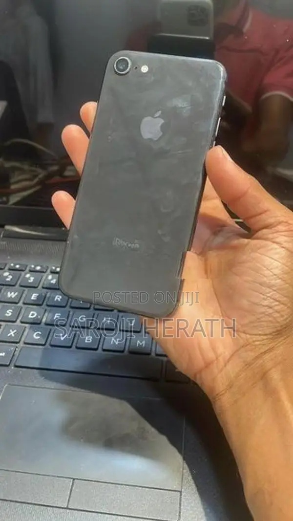 Apple iPhone 8 64GB (Used)
