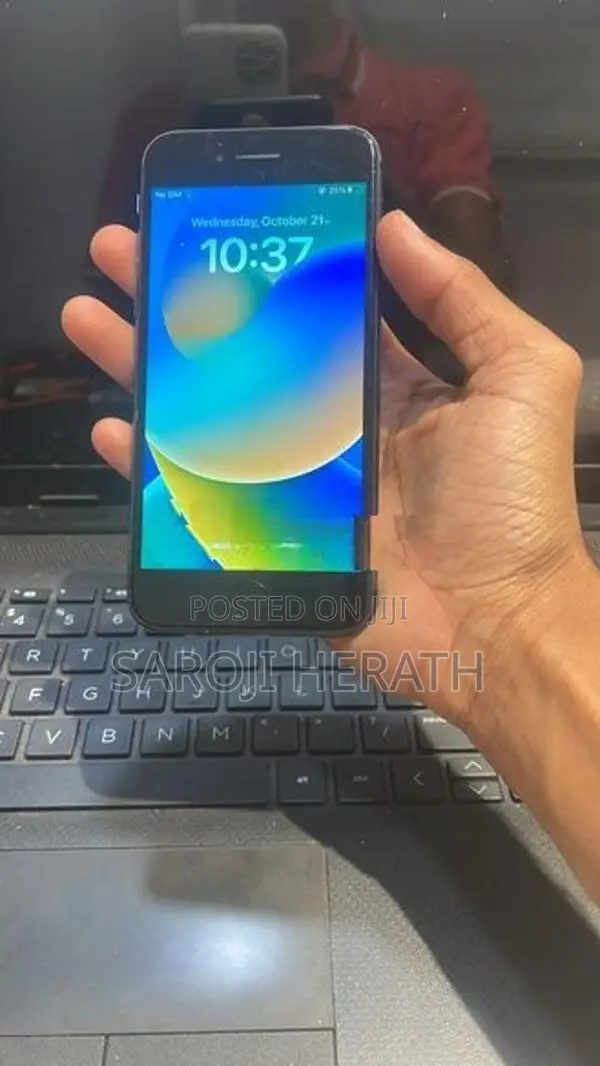 Apple iPhone 8 64GB (Used)