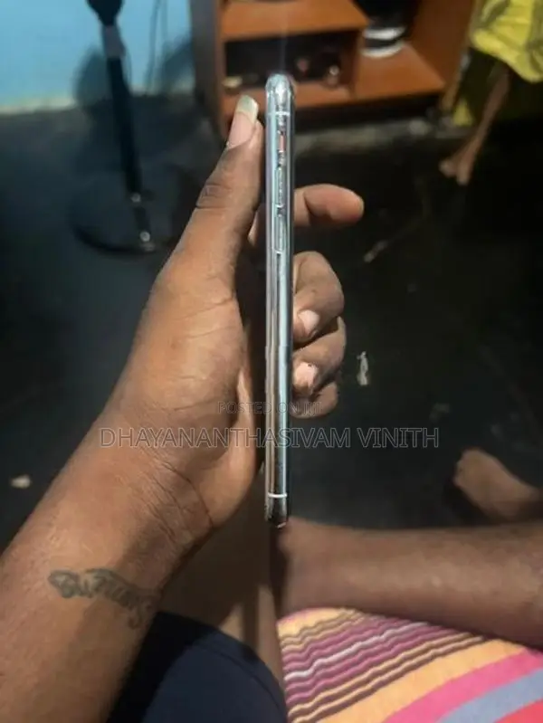 Apple iPhone XS (Used)