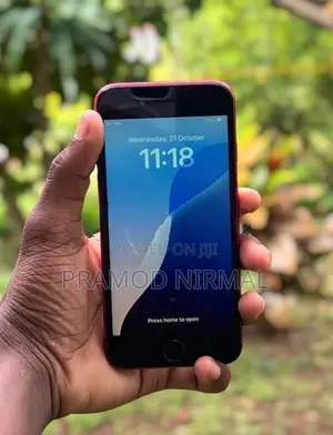 Apple iPhone SE 2 (Used)