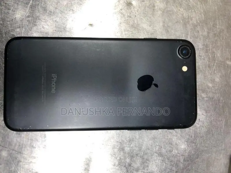 Apple iPhone 7 (Used)