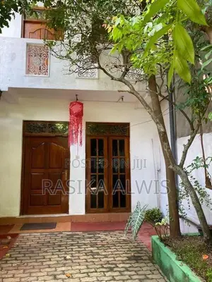 House For Rent – Pelawatte (Road In Front Of The Isurupaya)