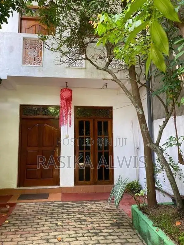 House For Rent – Pelawatte (Road In Front Of The Isurupaya)