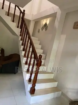 House For Rent – Pelawatte (Road In Front Of The Isurupaya)