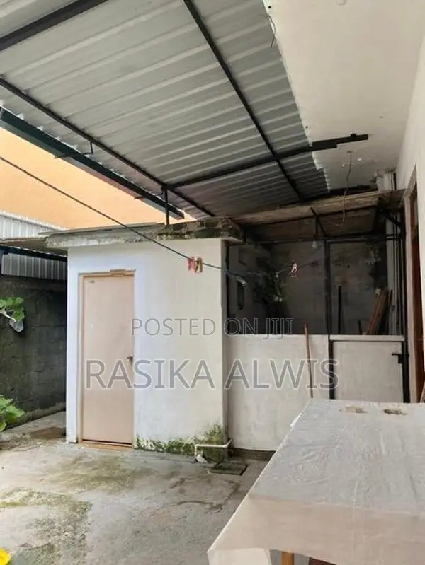 House For Rent – Pelawatte (Road In Front Of The Isurupaya)