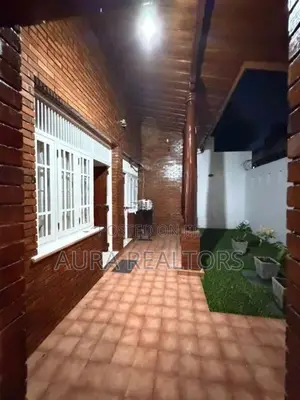 Fully Furnished 4 Bedrooms House For Rent In Colombo 05 (P-287)