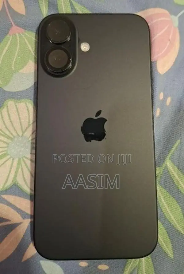 Apple iPhone 16 (Used)