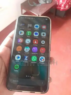 Samsung Galaxy S22 (Used)