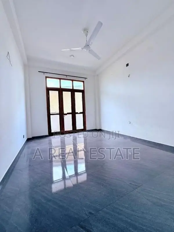 1st Floor 4 Bedroom House For Rent In Dehiwala Mount Lavinia