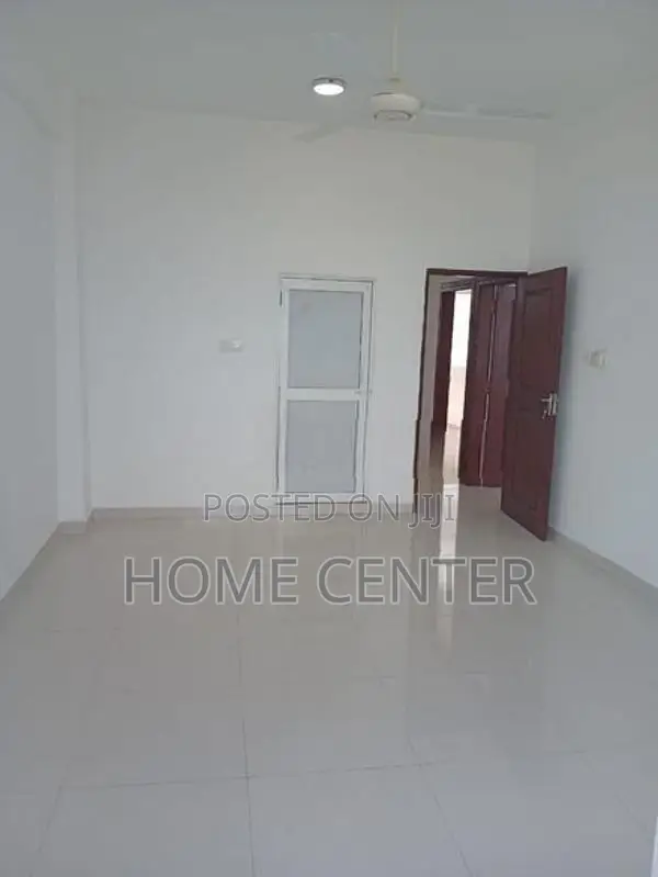 3BHK Unfurnished Apartment For Rent In Dehiwala