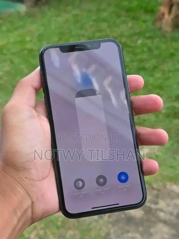 Apple iPhone XS (Used)